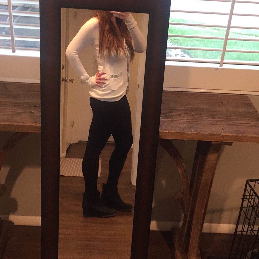 Calvin Klein Sweater with a touch of Sparkle!